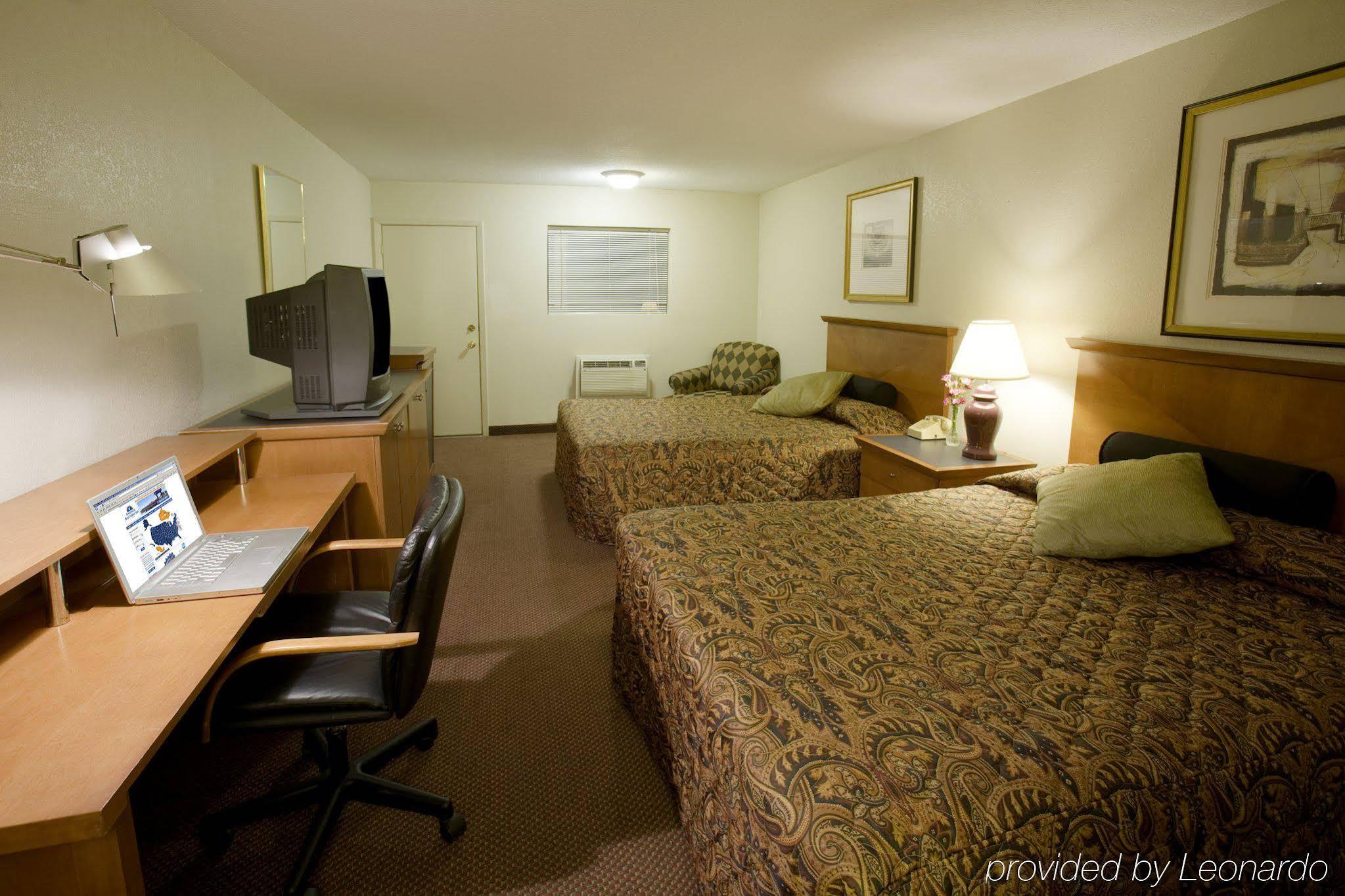 Americas Best Value Inn - Edna Esterno foto