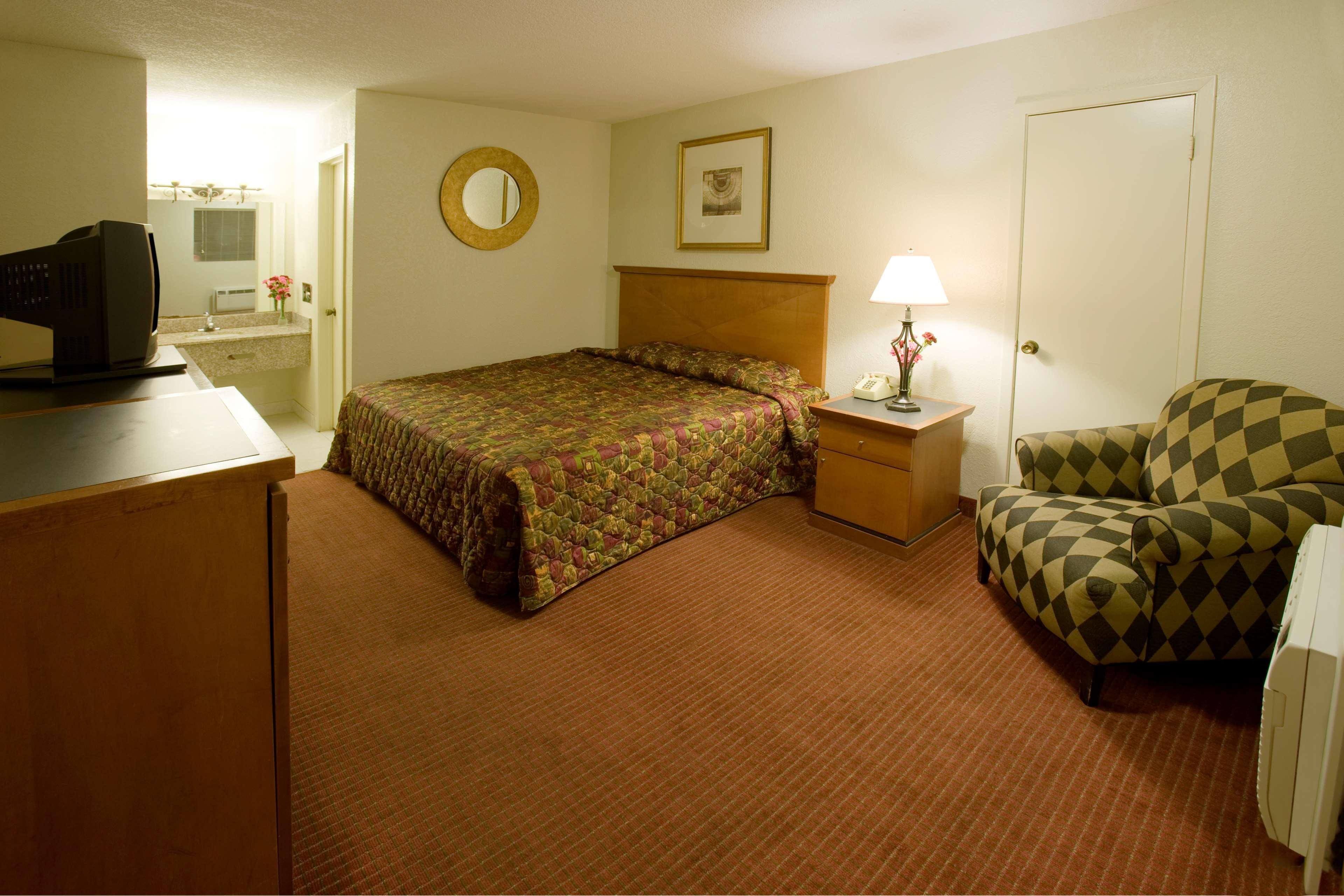 Americas Best Value Inn - Edna Esterno foto