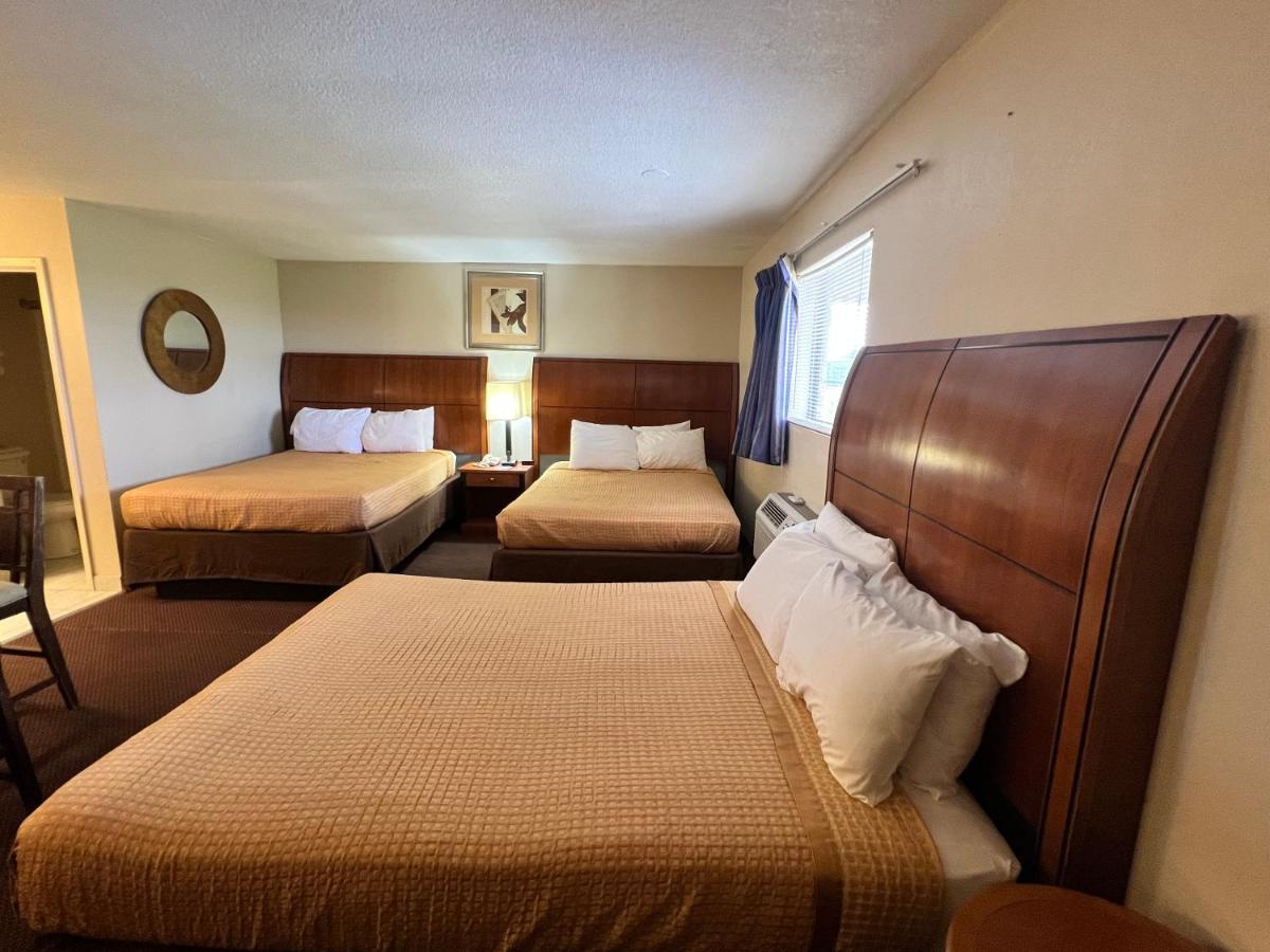 Americas Best Value Inn - Edna Esterno foto